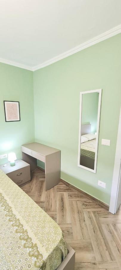 Apartamento 2V1 - Blloku Zy Tirana Exterior foto